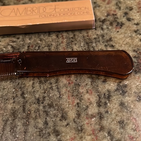 Vintage Avon Cambridge Collection Folding Tortoise Comb IOB - Picture 3 of 9
